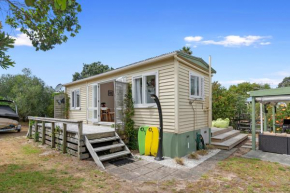 The Classic Kiwi - Ruakaka Holiday Home